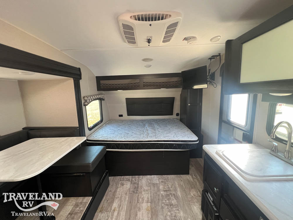2019 Venture RV Sonic Lite SL169VUD - Image 4