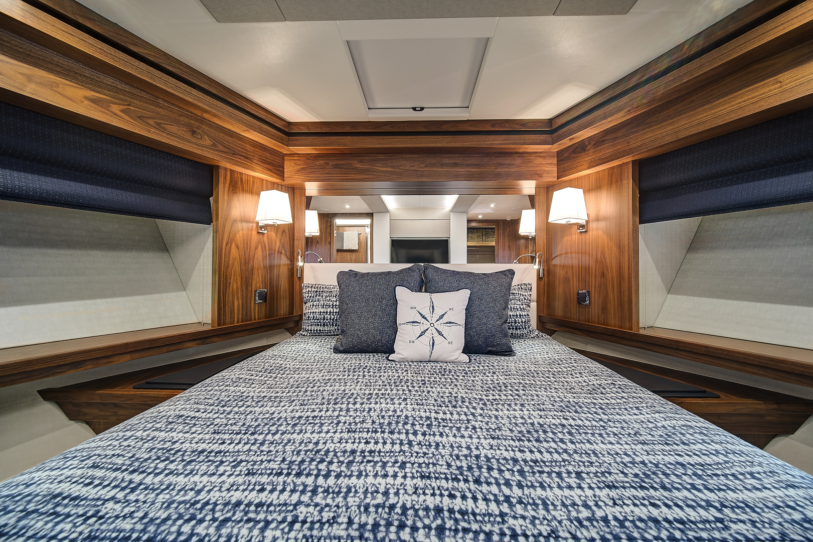 2019 Sunseeker 86 Yacht - Image 57