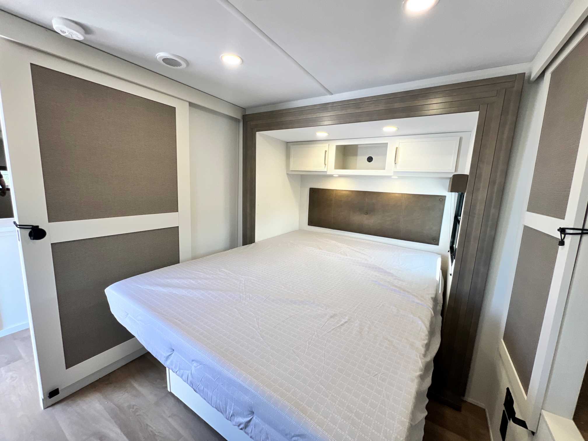 2027 Grand Design Transcend 335BHT - Image 26