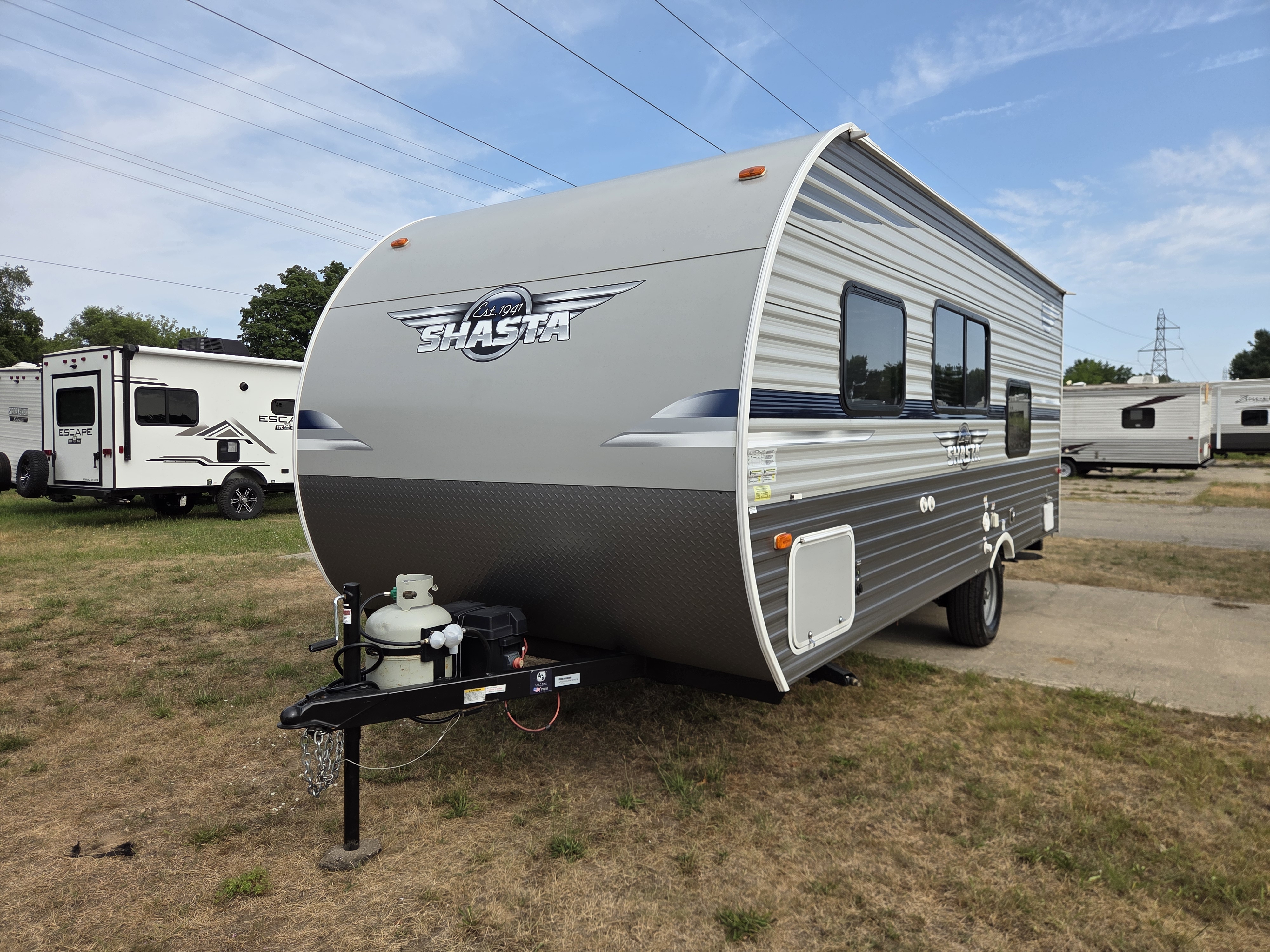 2021 Forest River Shasta 18BH - Image 4