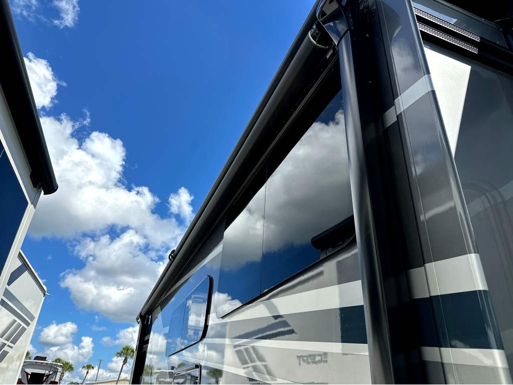 2027 THOR MOTOR COACH HURRICANE 35A - Image 24