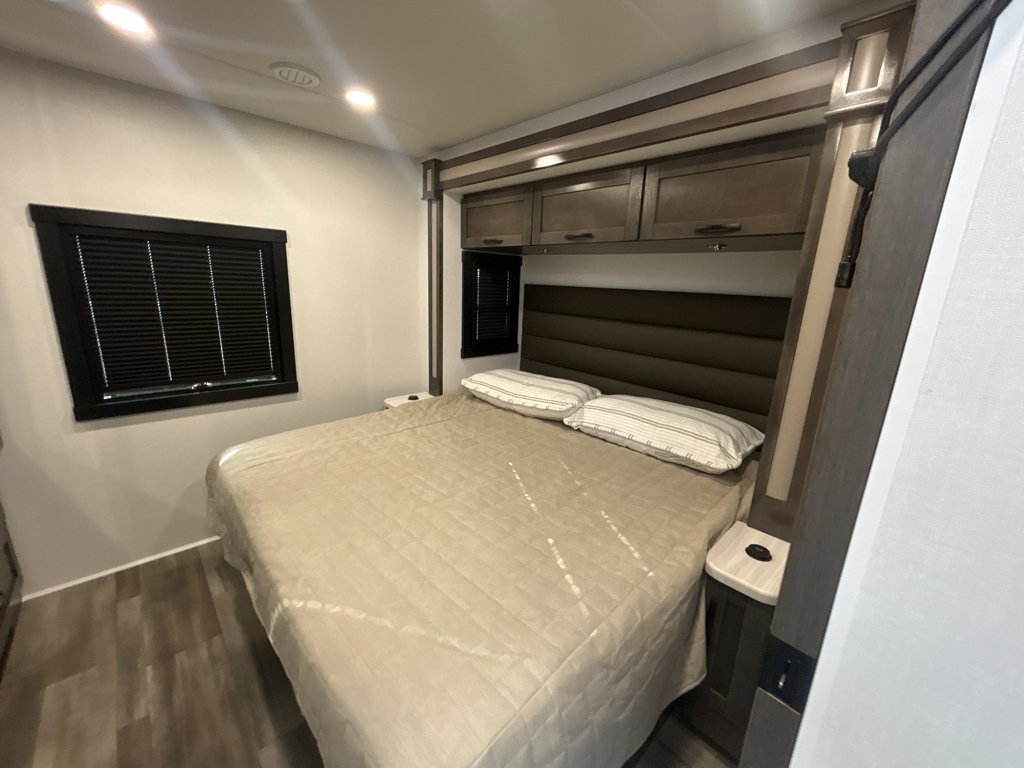 2026 ENTEGRA COACH VISION XL 31UL - Image 17