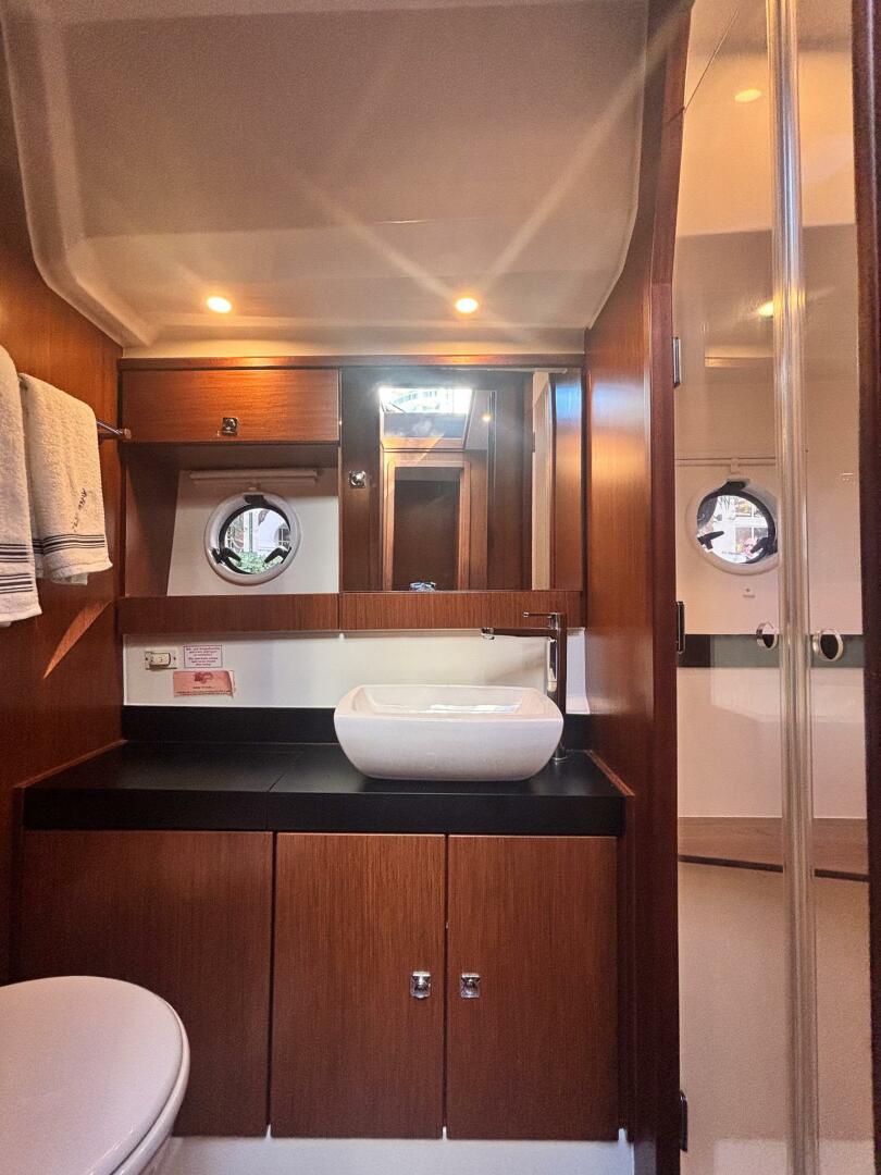 2015 Bavaria 420 Virtess Coupe - Image 19
