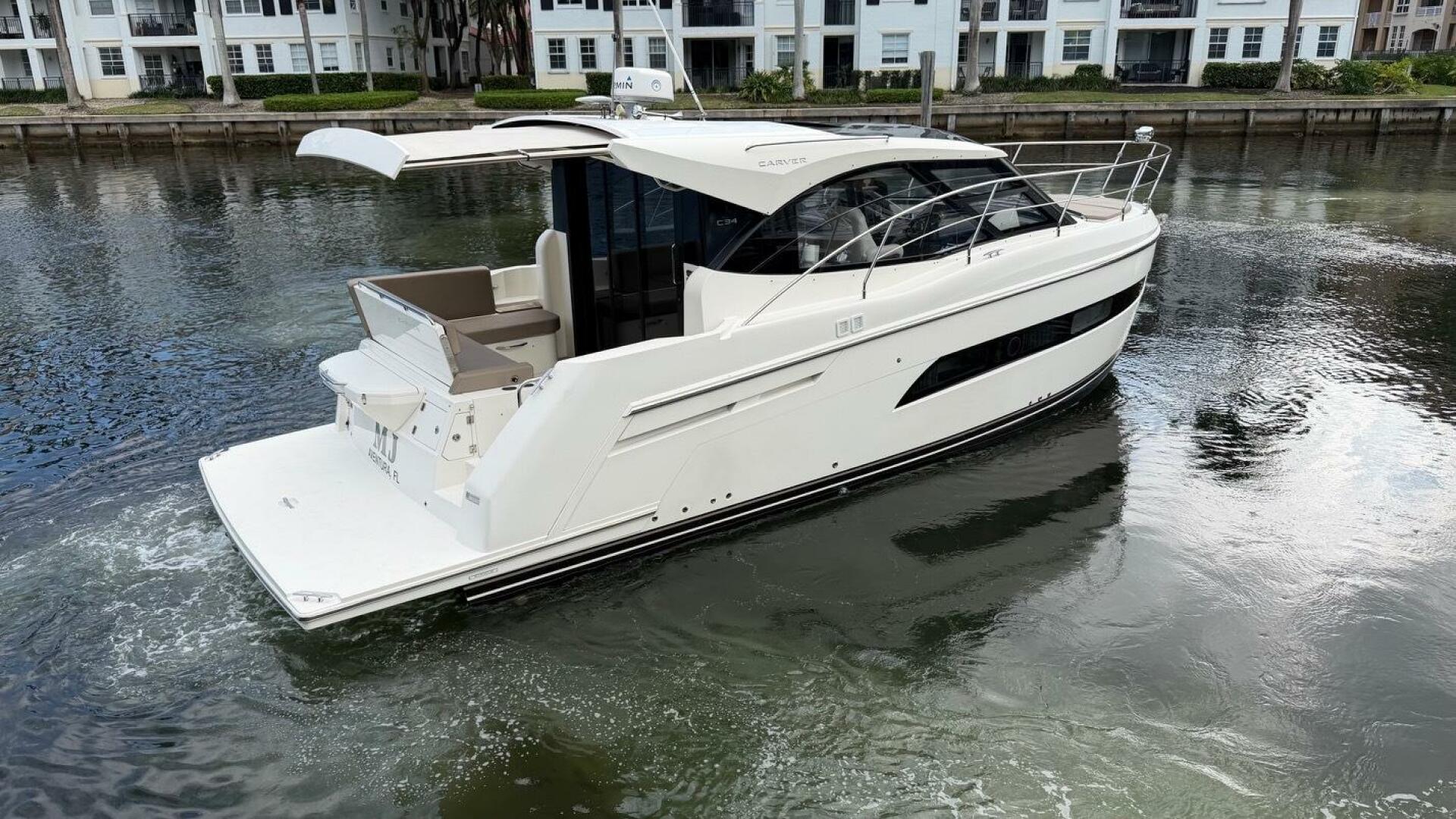 2019 Carver C34 - Image 3