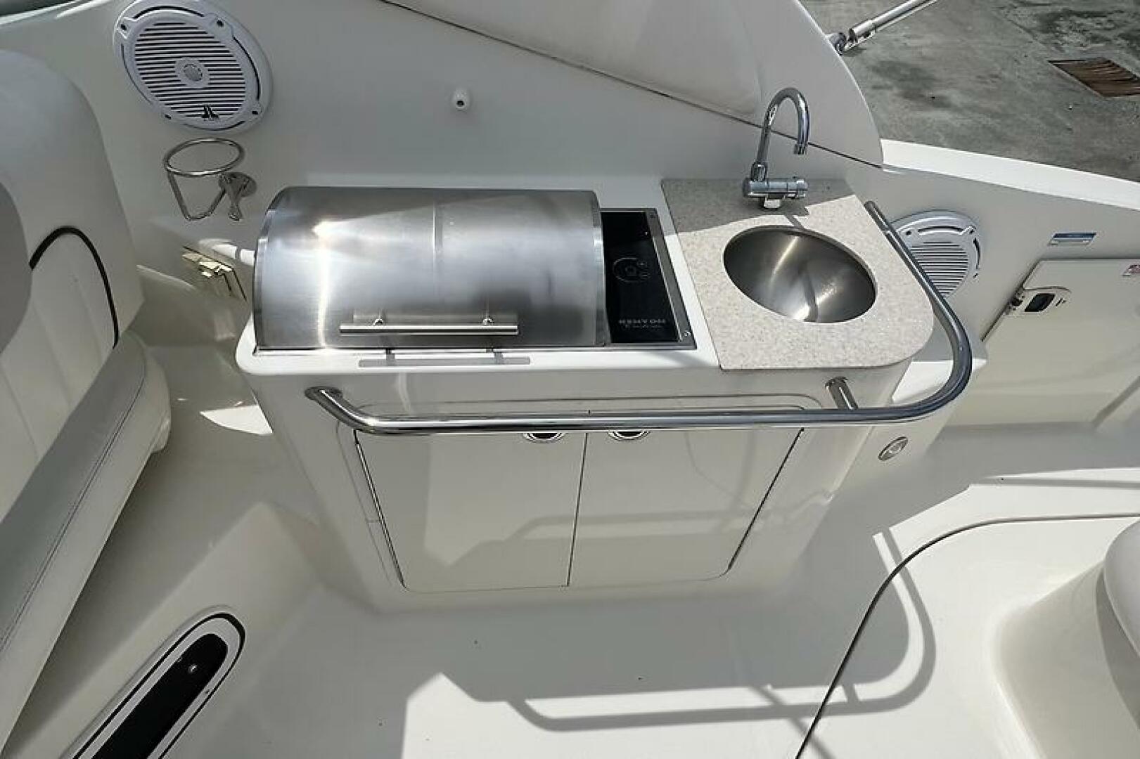 2011 Sea Ray 280 Sundancer - Image 12