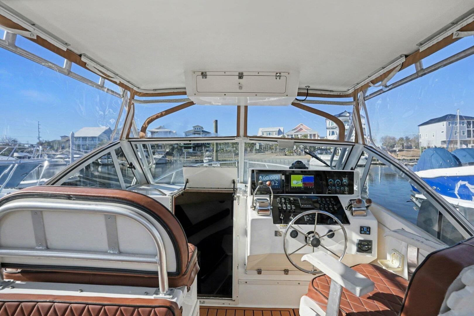2002 Albemarle 268 Express Fisherman Base - Image 15