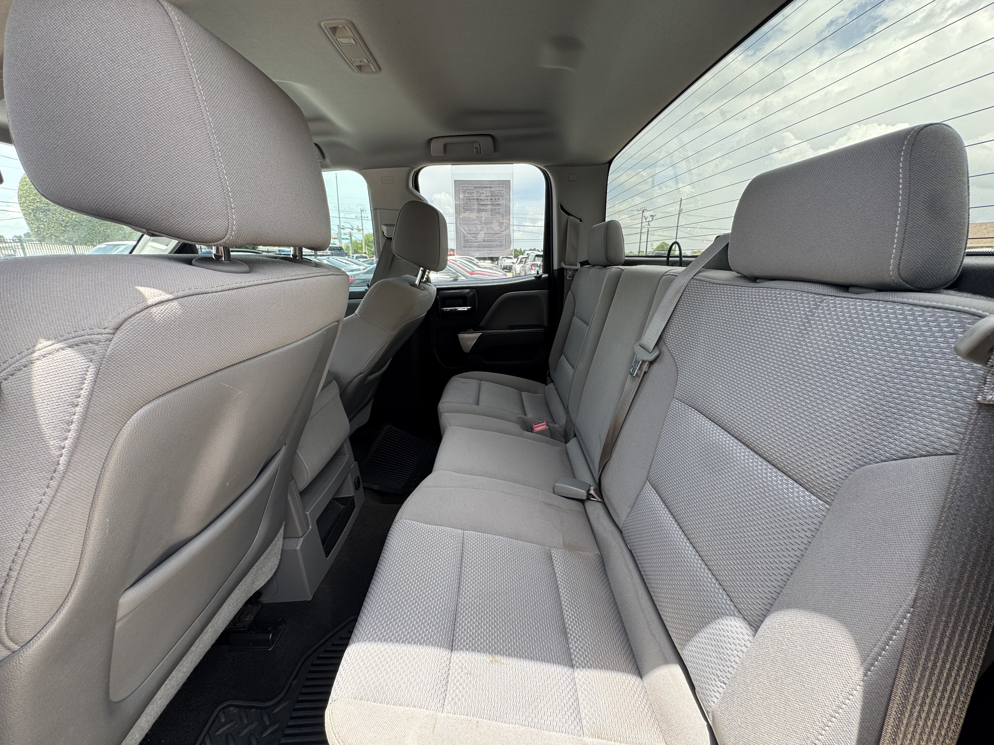 2015 Chevrolet Silverado 1500-V8 Extended Cab LT 2WD - Image 26
