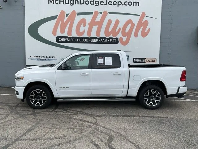 2025 Ram 1500 Laramie 4x4 Crew Cab 5'7" Box - Image 9