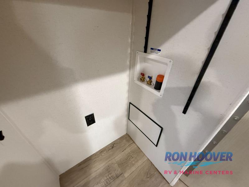 2026 FOREST RIVER 533BH - Image 21