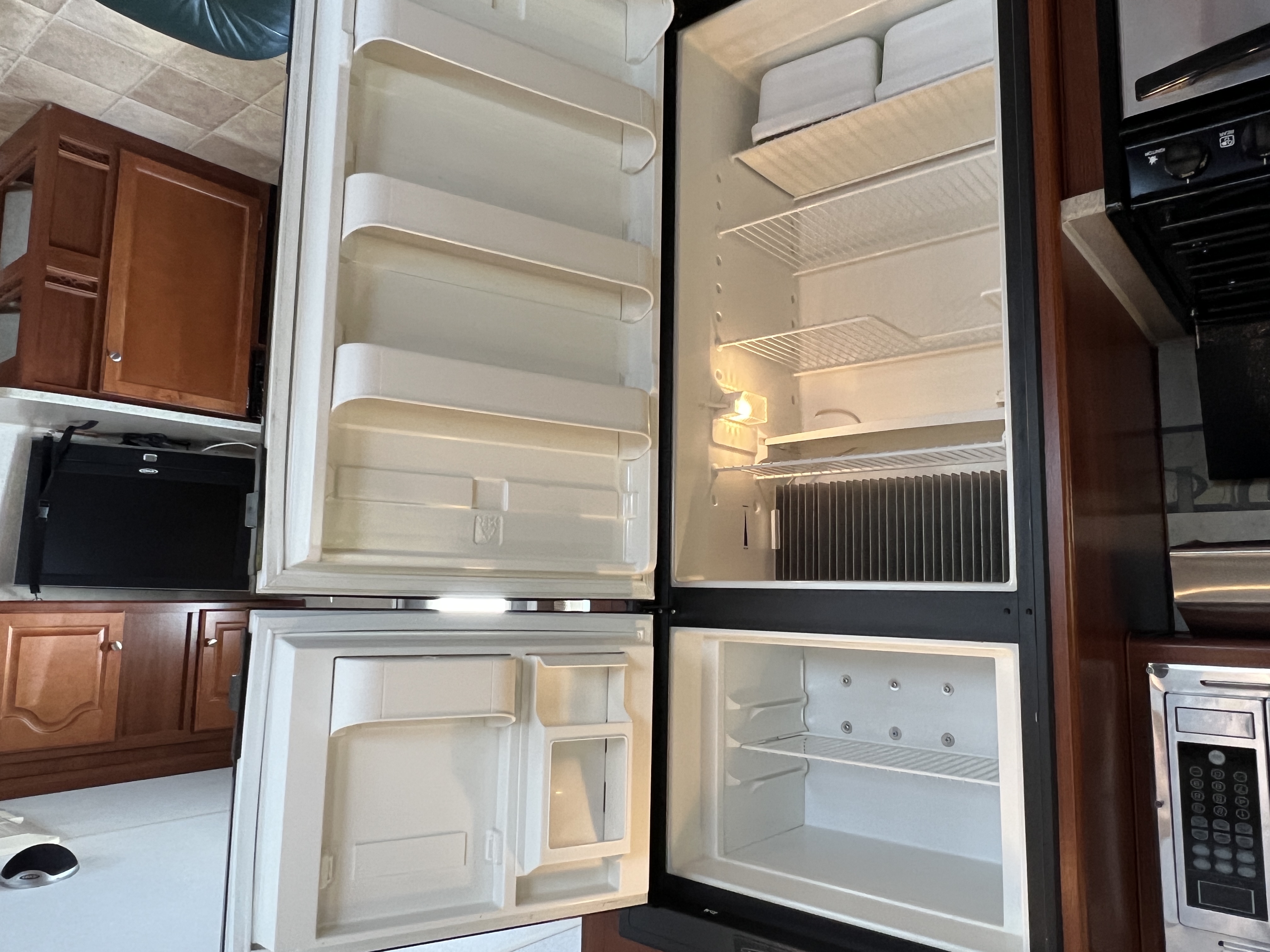 2009 FOREST RIVER PROWLER 280FKS - Image 11