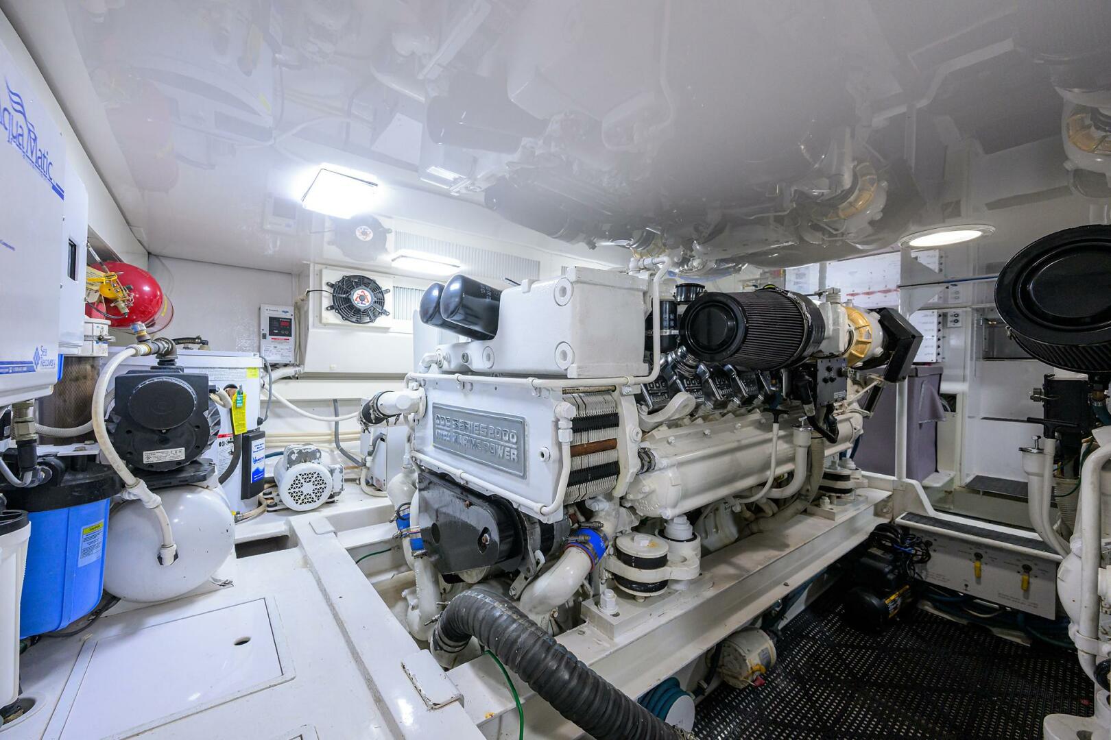 2004 Viking 56 Convertible - Image 74