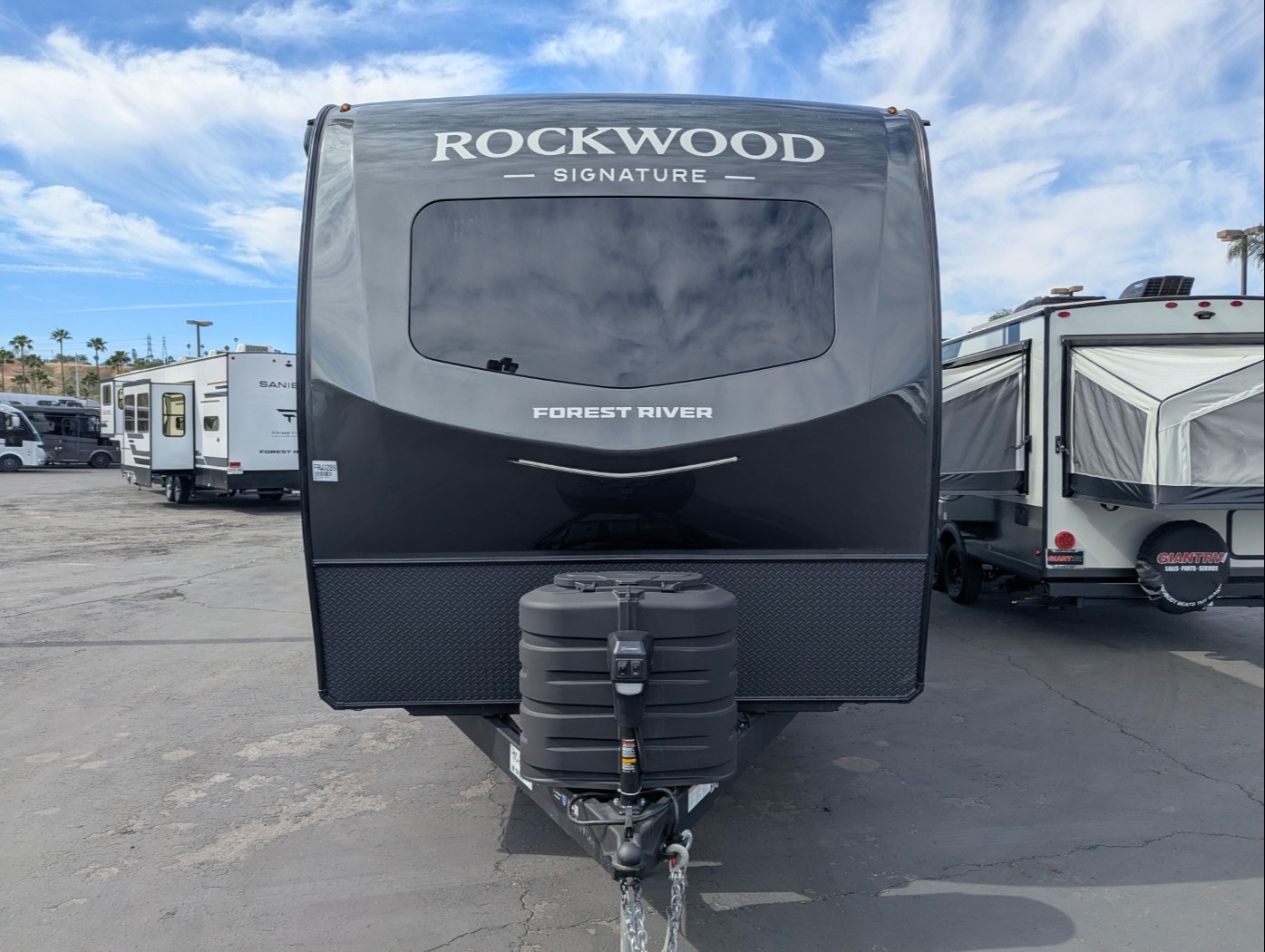 2026 Forest River Rockwood Signature 8336BH - Image 31