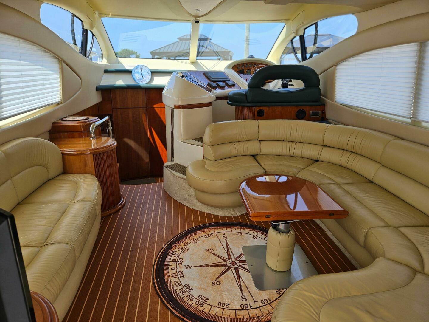 2003 Azimut 46 Motor Yacht - Image 3