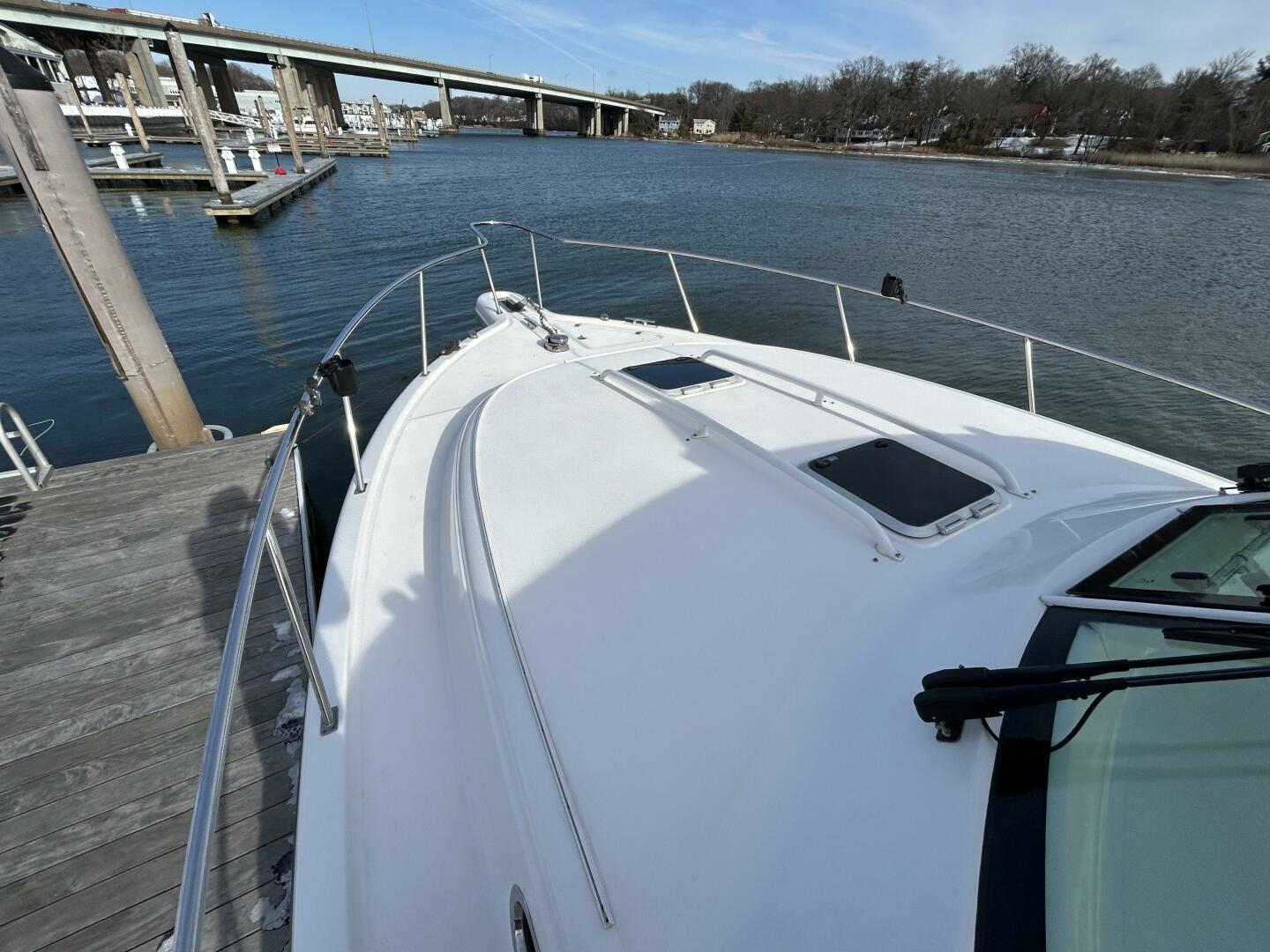 2018 Pursuit OS 385 Offshore - Image 13
