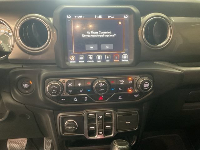 2020 Jeep Gladiator Crew Cab Rubicon 4WD - Image 23