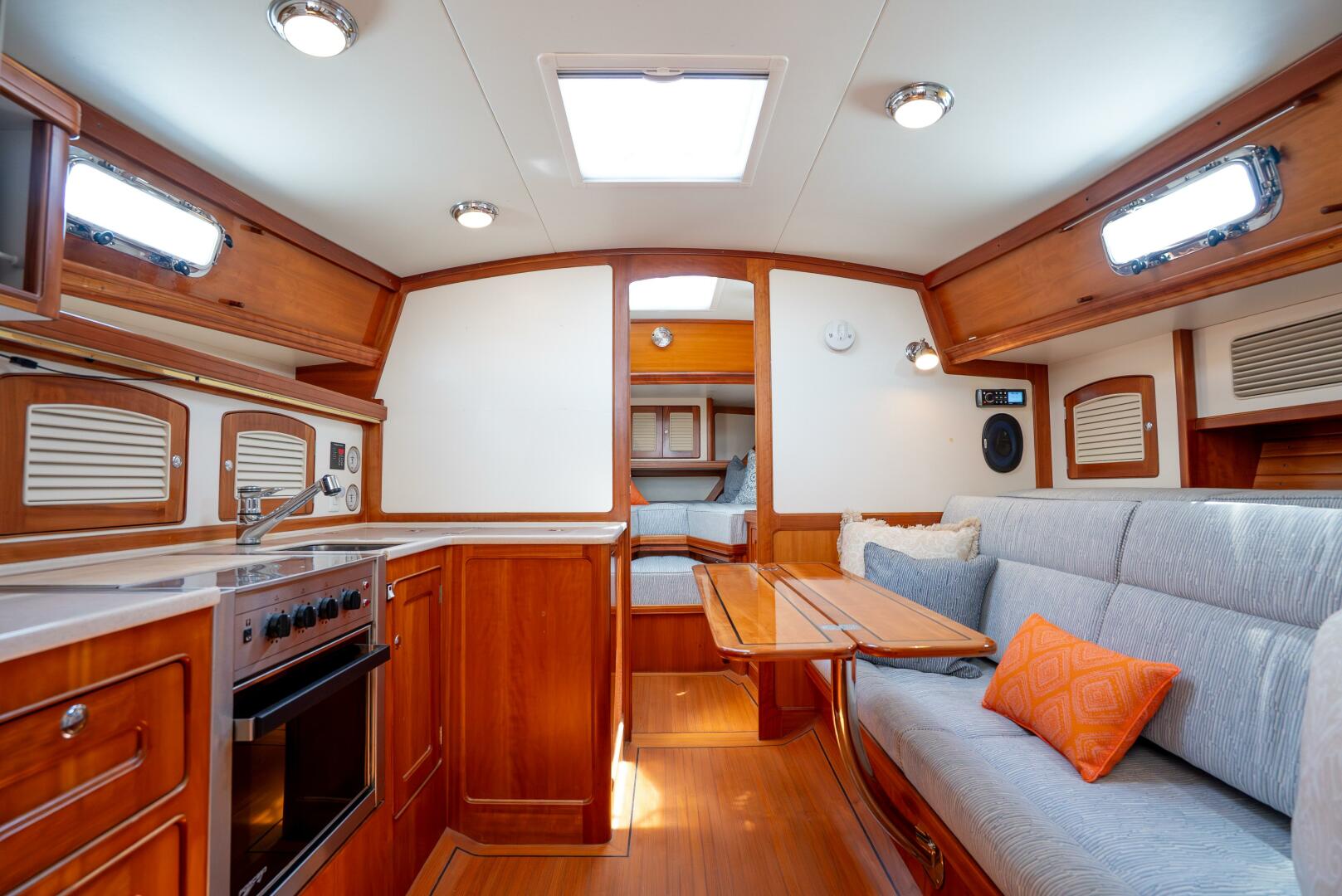 2000 Little Harbor WhisperJet 44 - Image 14