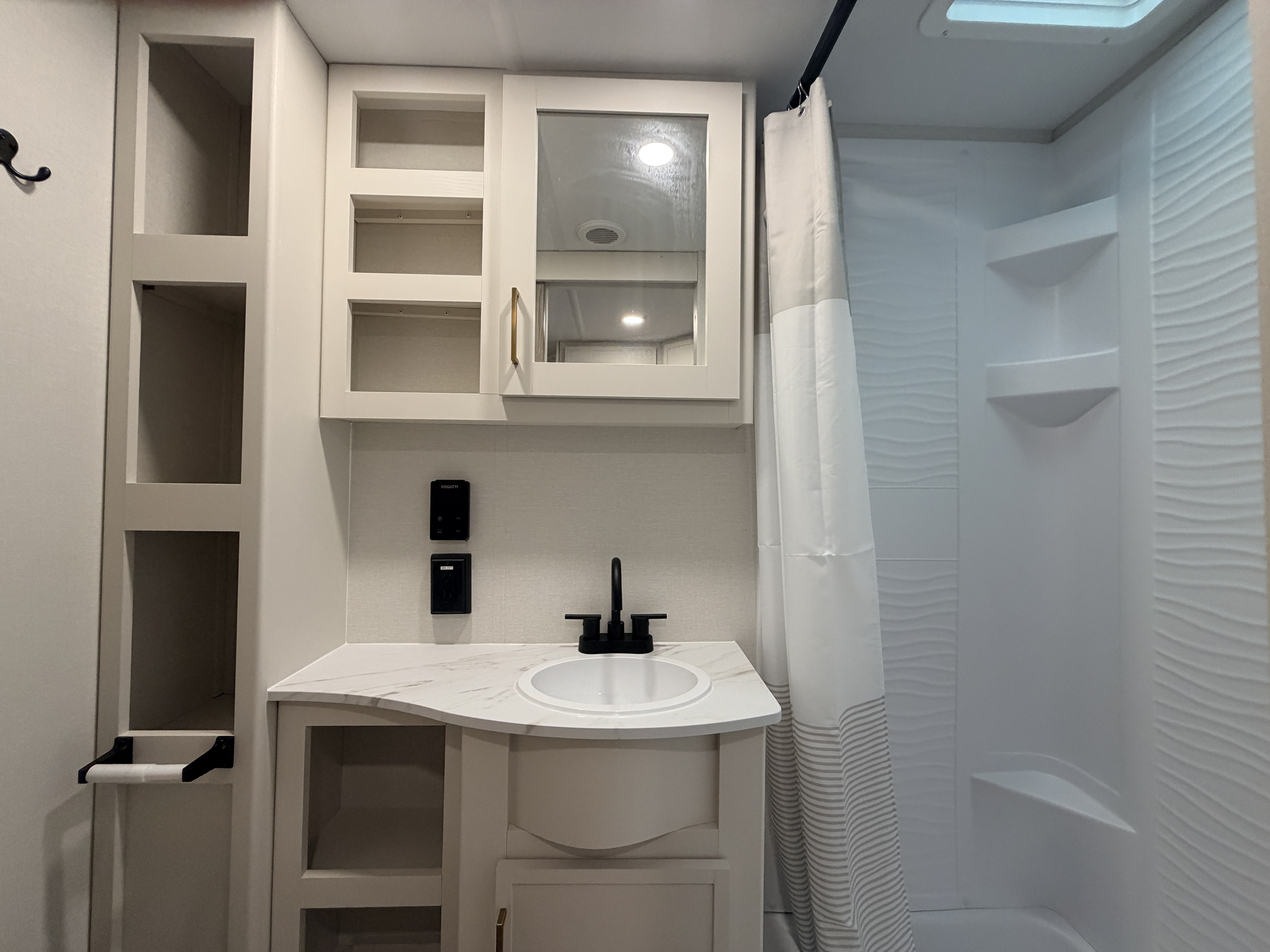 2027 Grand Design Transcend XPLOR 25MLX - Image 19
