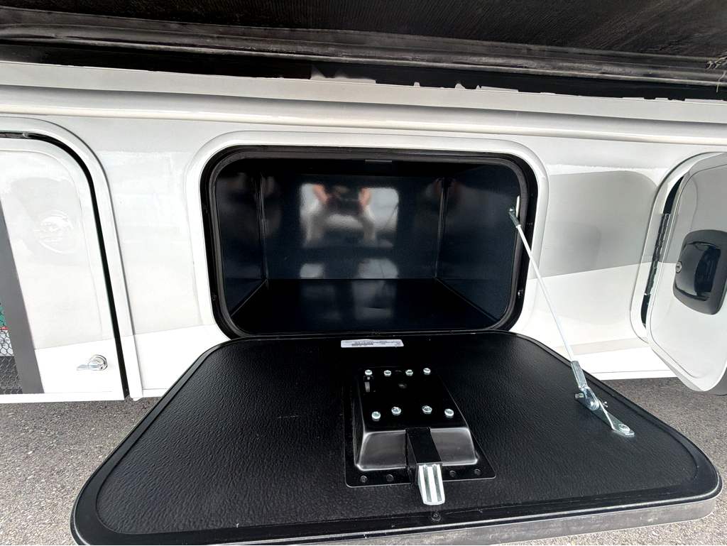 2027 ENTEGRA COACH ODYSSEY 29V - Image 6