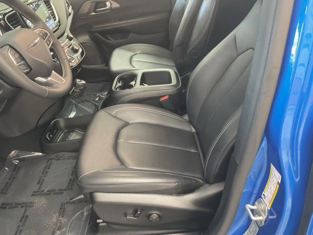 2026 Chrysler Pacifica Select FWD - Image 13