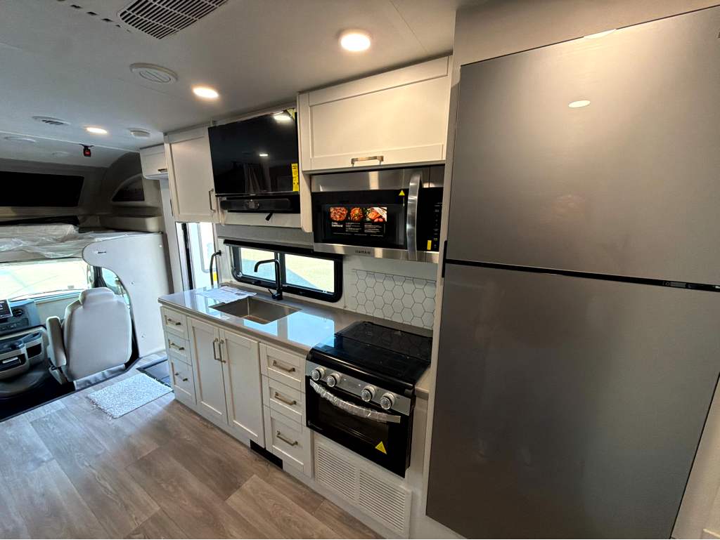 2027 ENTEGRA COACH ODYSSEY 29V - Image 12