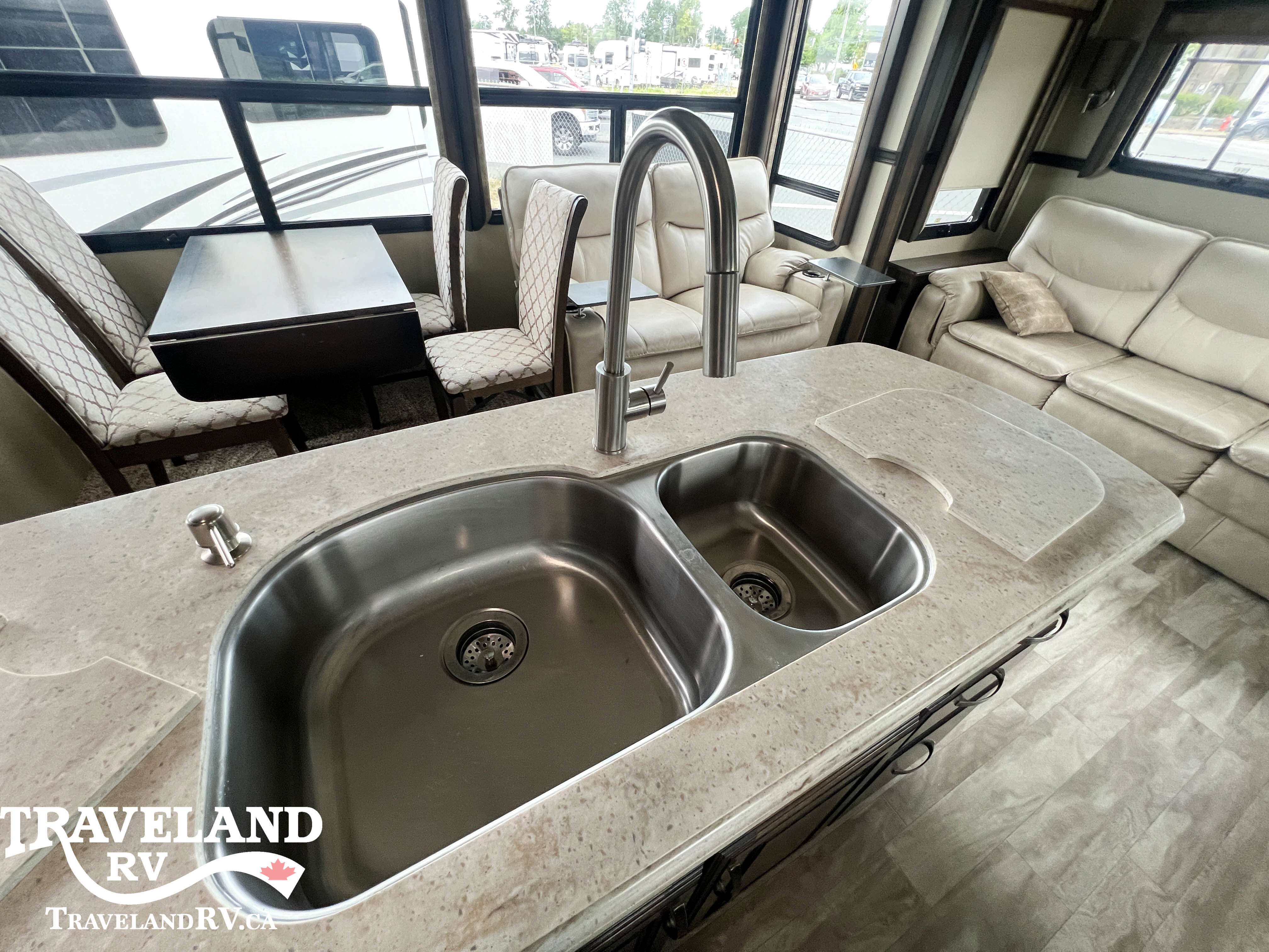 2018 Grand Design Solitude 310GK - Image 11