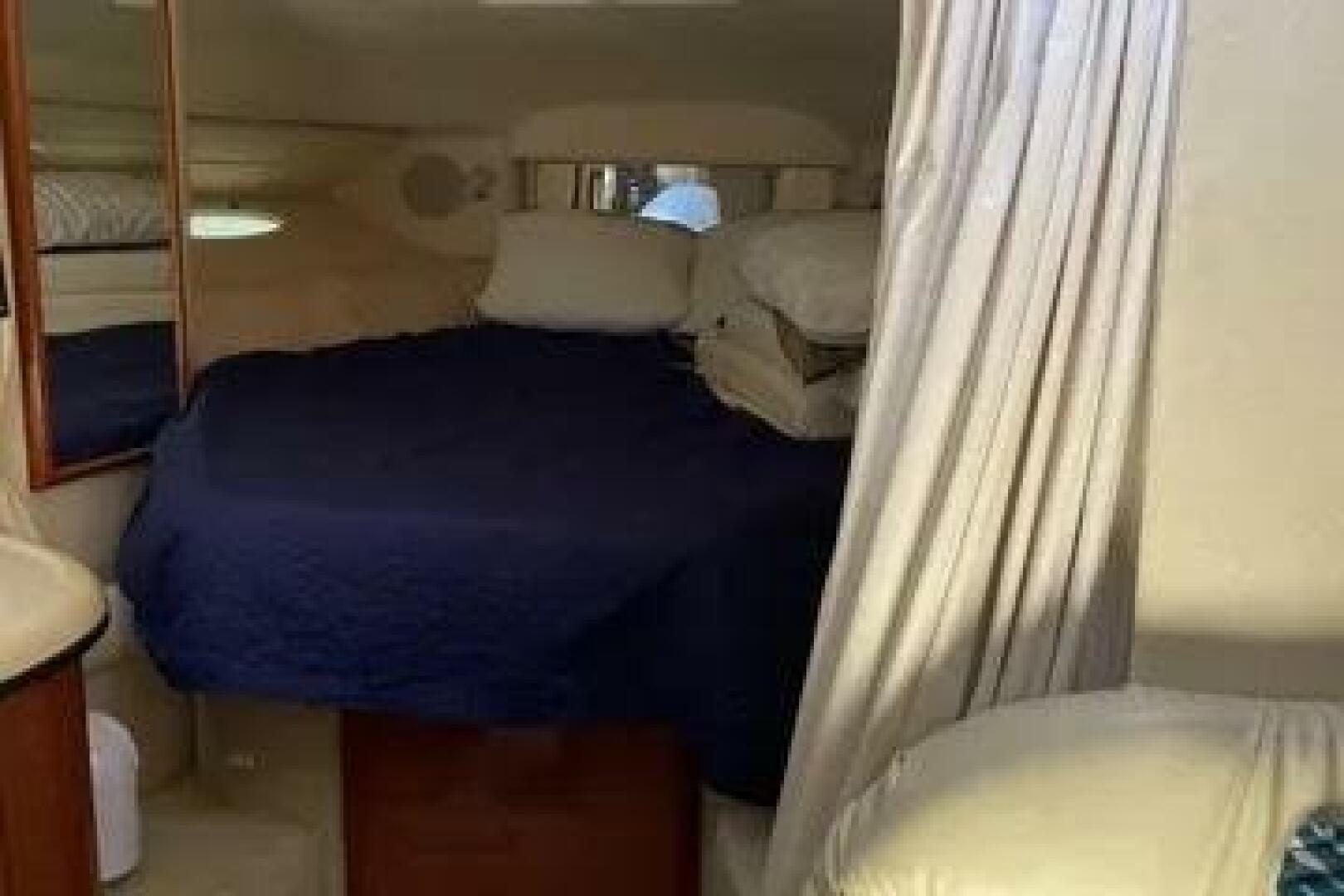 2002 Sea Ray 340 Sundancer - Image 11