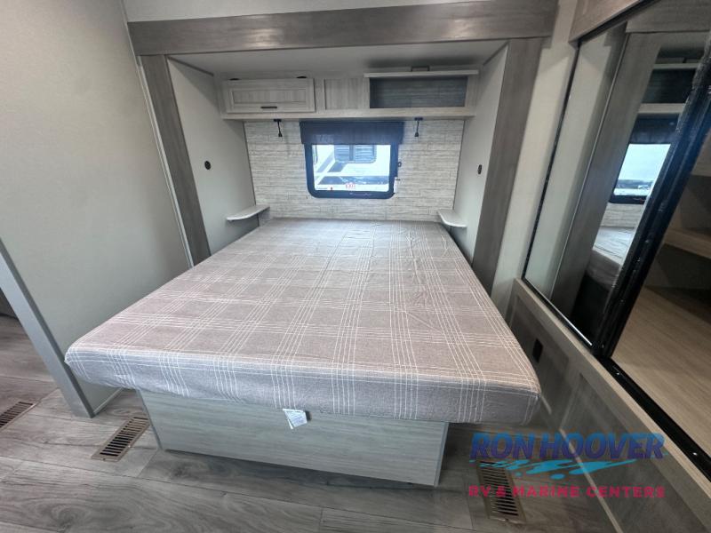 2026 COACHMEN 333DORM - Image 16