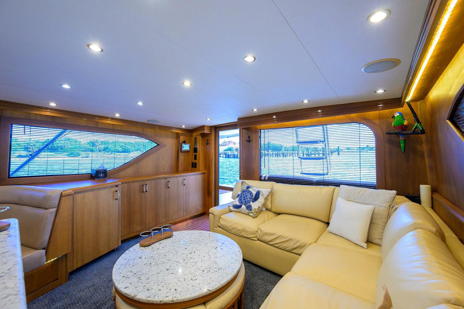 2001 Hatteras 43 Convertible Base - Image 10