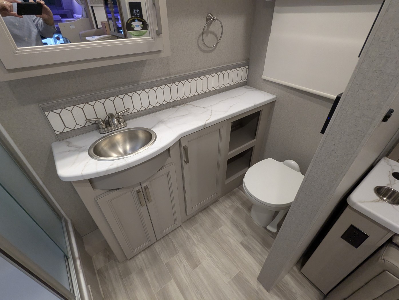 2026 Thor Motor Coach Omni Trail S29 - Image 21