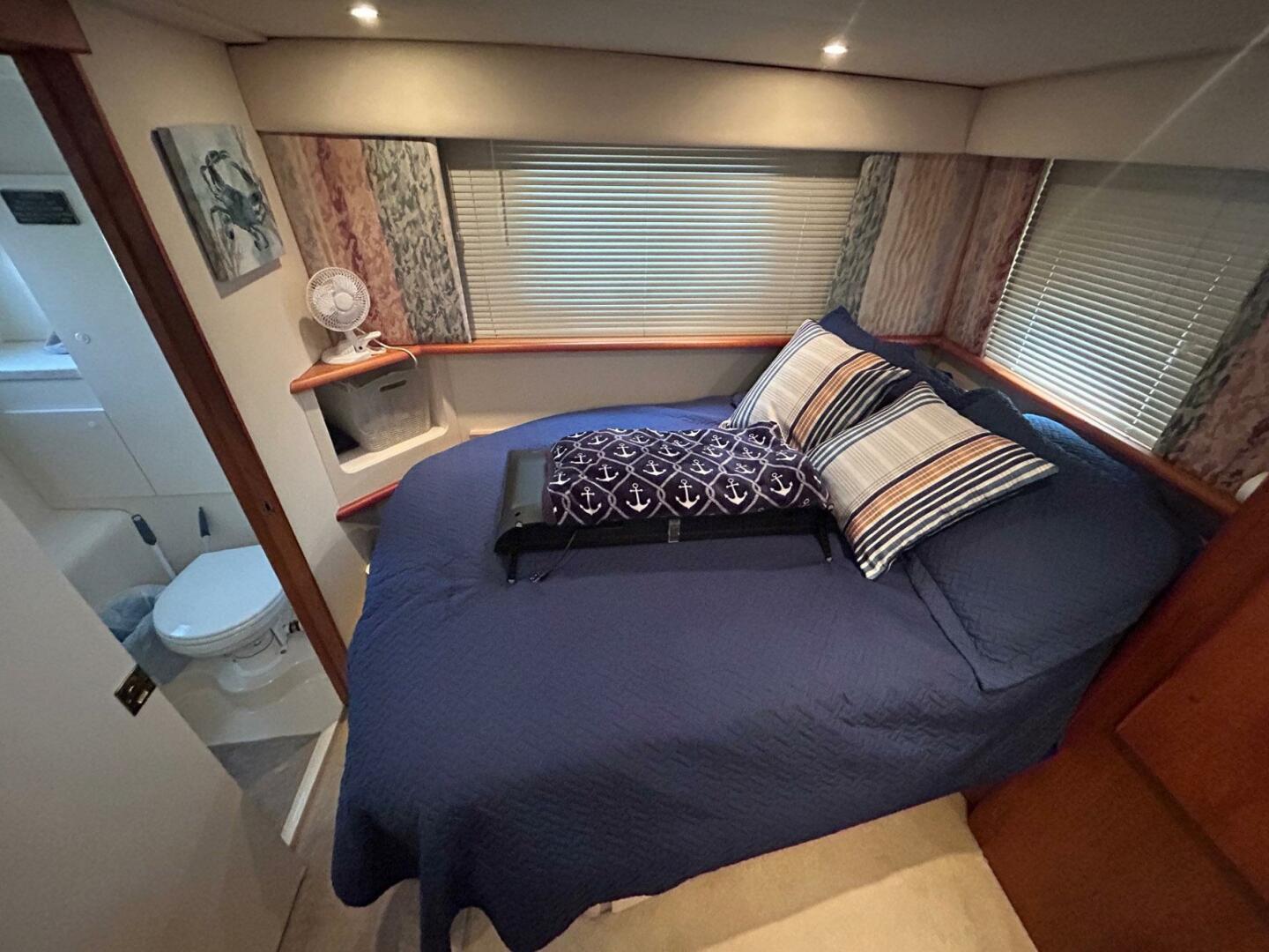 2000 Silverton 352 Motor Yacht - Image 33