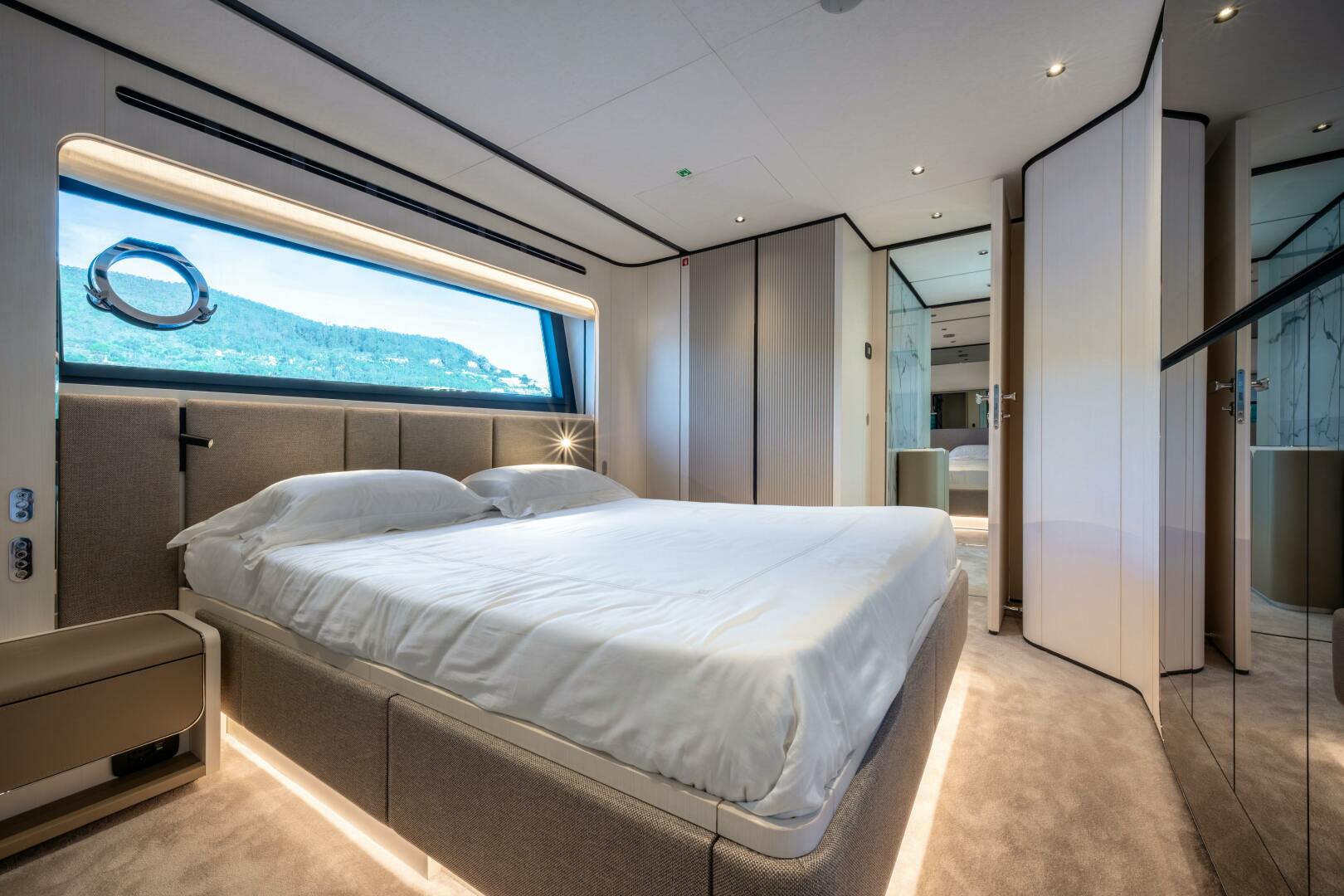 2025 Ferretti Yachts Ferretti 940 - Image 26