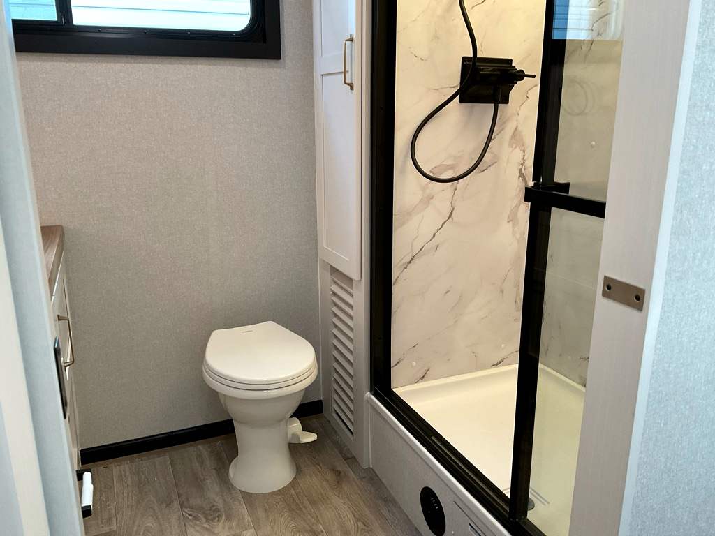 2026 JAYCO Eagle 265 FKDS HT - Image 21