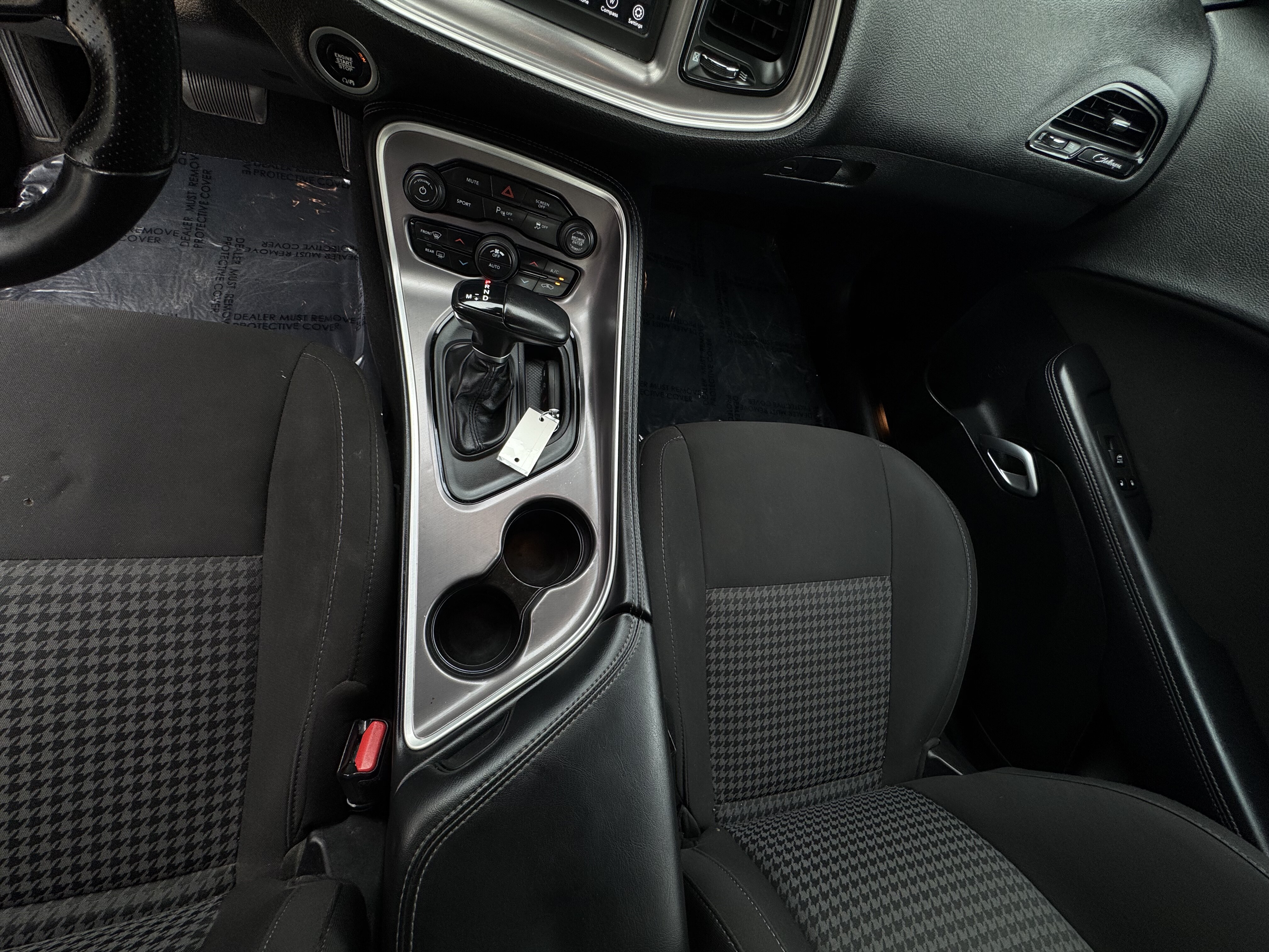 2022 Dodge CHALLENGER Coupe 2D GT - Image 28