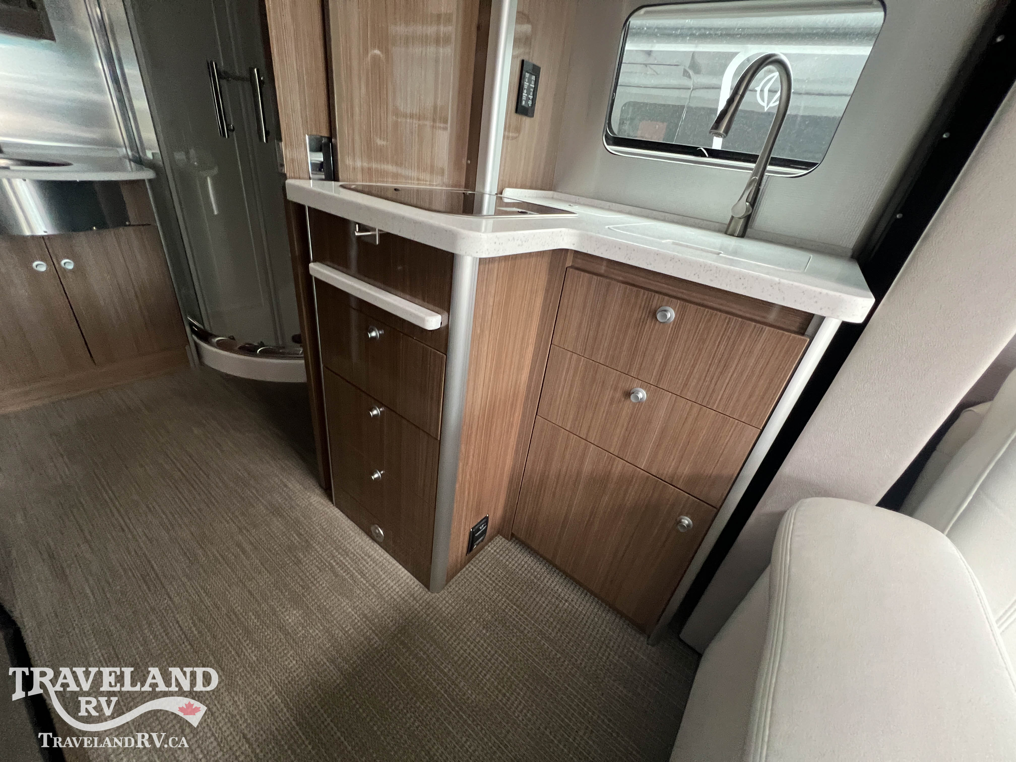 2019 Airstream Atlas Murphy Suite - Image 25
