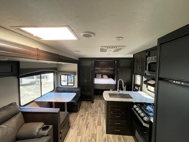2020 VENTURE RV SPORTTREK 271MVB - Image 12