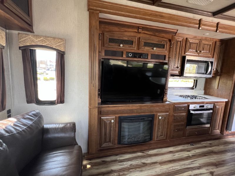 2019 Heartland Bighorn BH 3160 ELITE - Image 9
