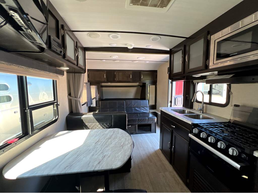 2019 COACHMEN SPIRIT 2245BH - Image 19