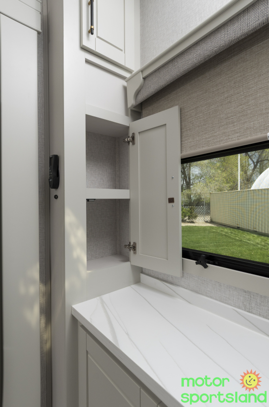 2025 CrossRoads Redwood RW401LK - Image 29