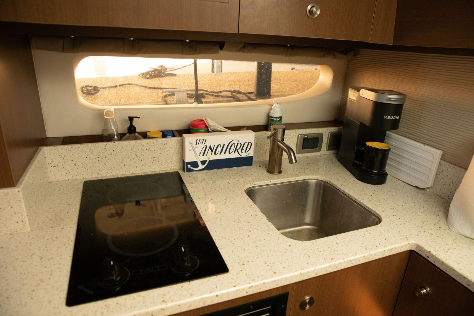 2016 Sea Ray Sundancer 350 - Image 111