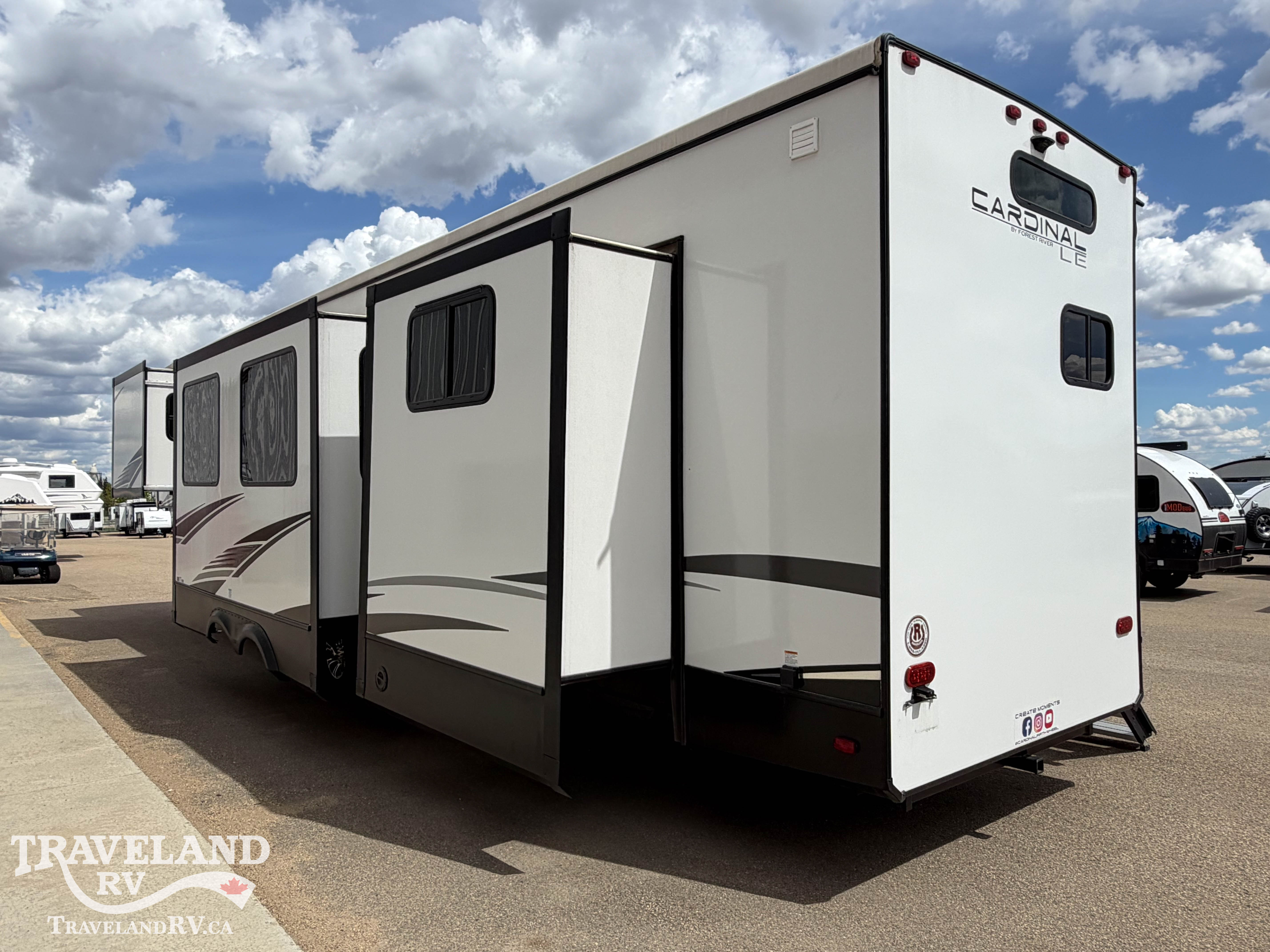 2022 Forest River Cardinal Limited 383BHLE - Image 7
