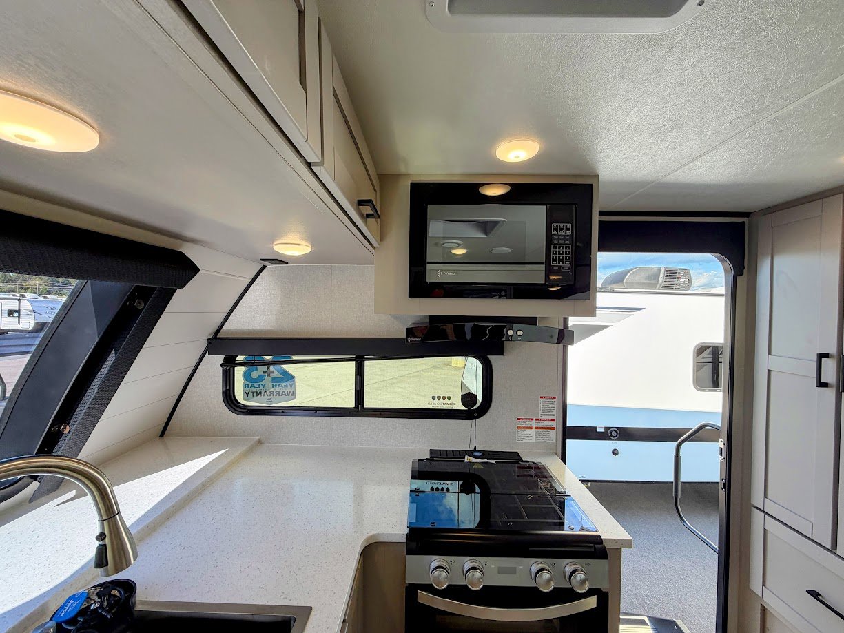 2026 JAYCO JAY FEATHER 24FK - Image 9