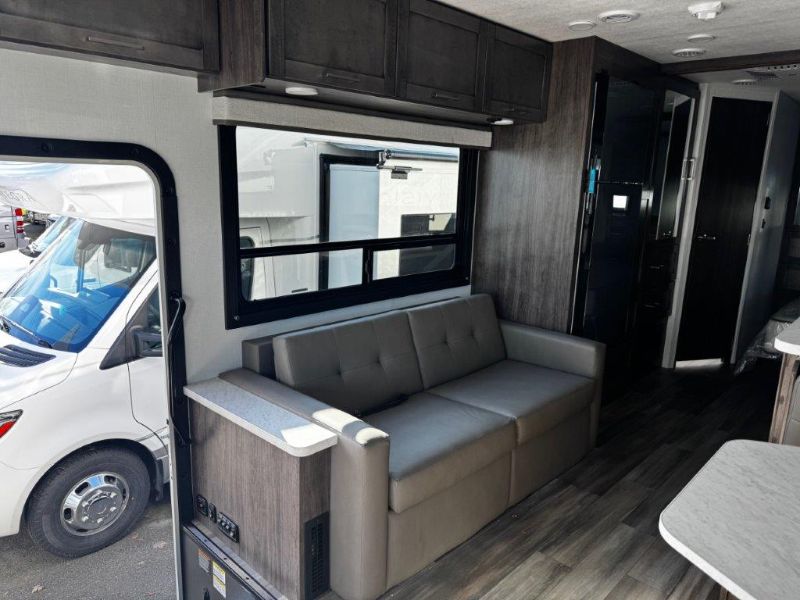 2026 Entegra Coach Vision SE 27ASE - Image 12