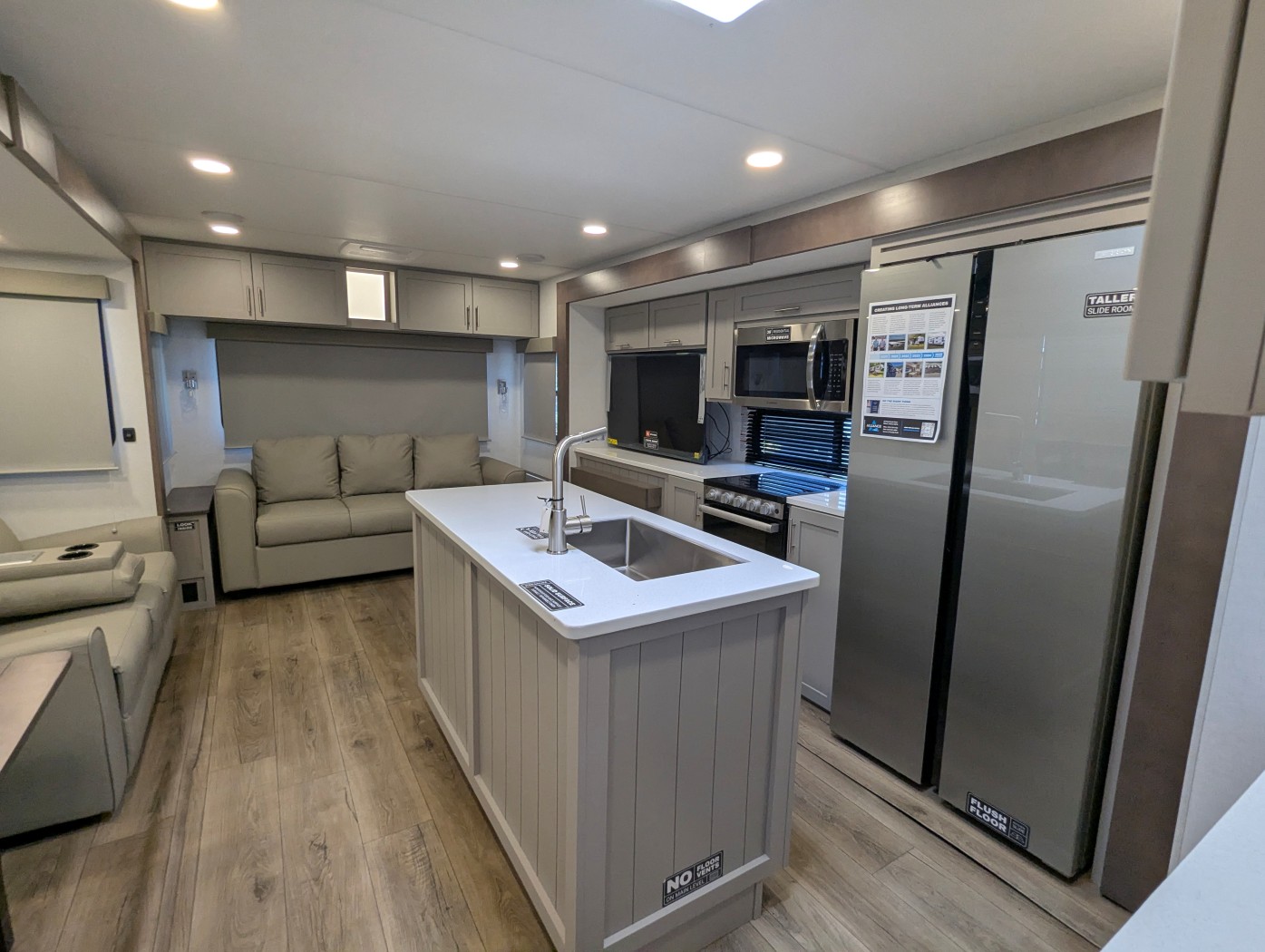 2026 Alliance RV Avenue 298RL - Image 19