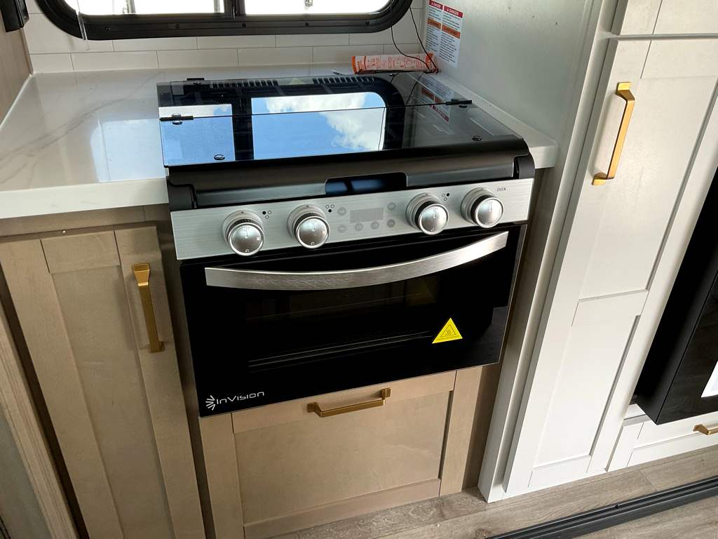 2027 JAYCO Eagle 294CKBS - Image 10