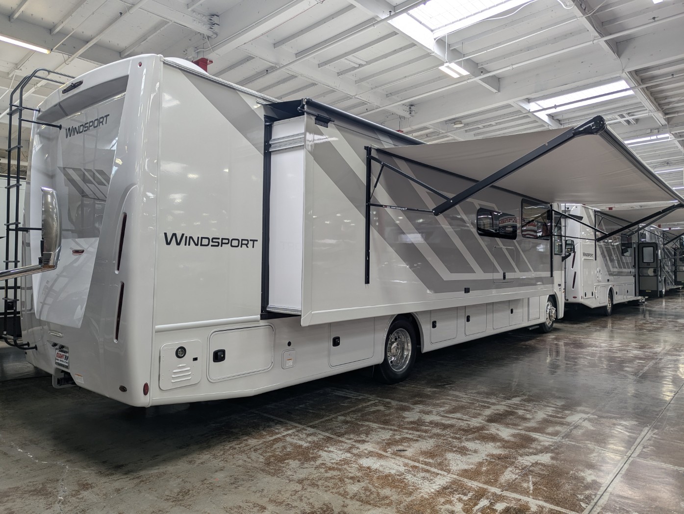 2027 Thor Motor Coach Windsport 36H - Image 6