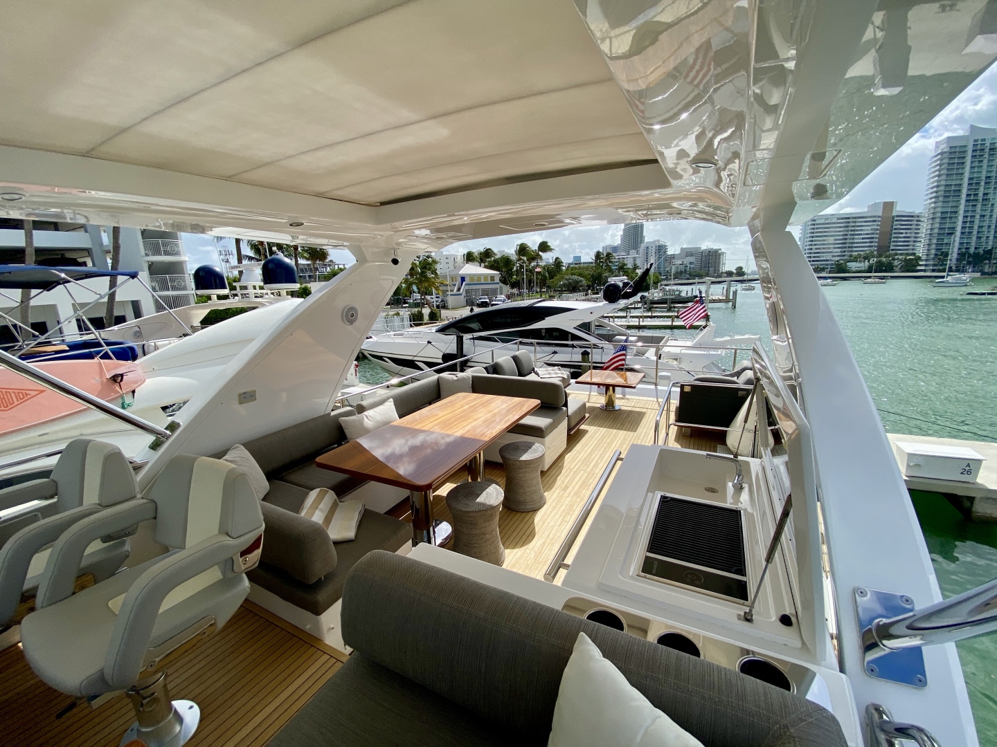 2018 Azimut Flybridge - Image 23