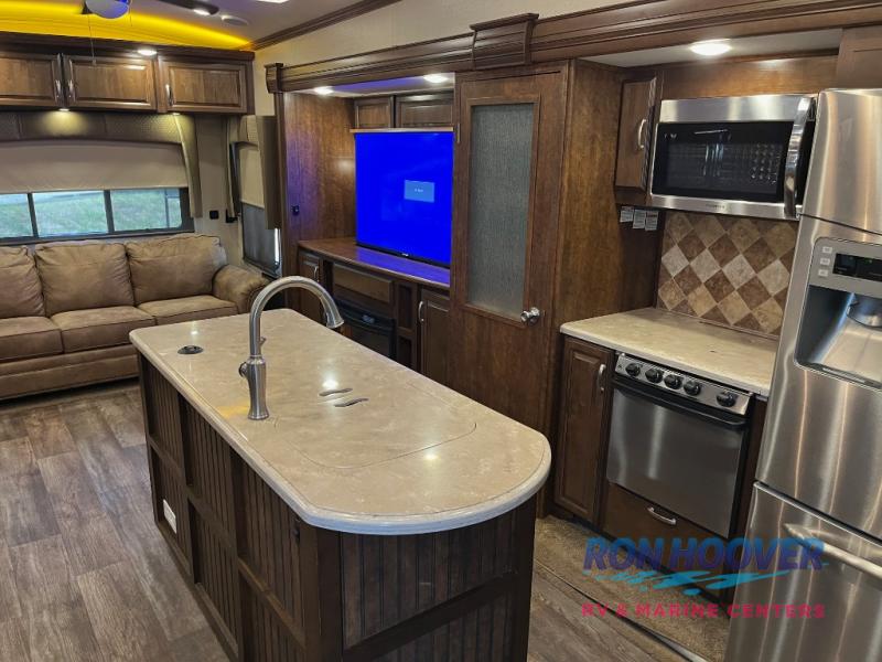 2016 FOREST RIVER 3875FB - Image 8