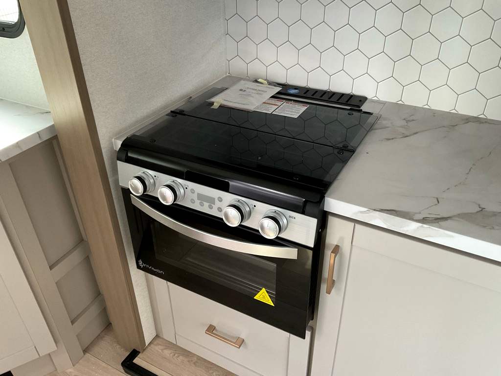 2027 JAYCO Jay Feather 21MML - Image 25