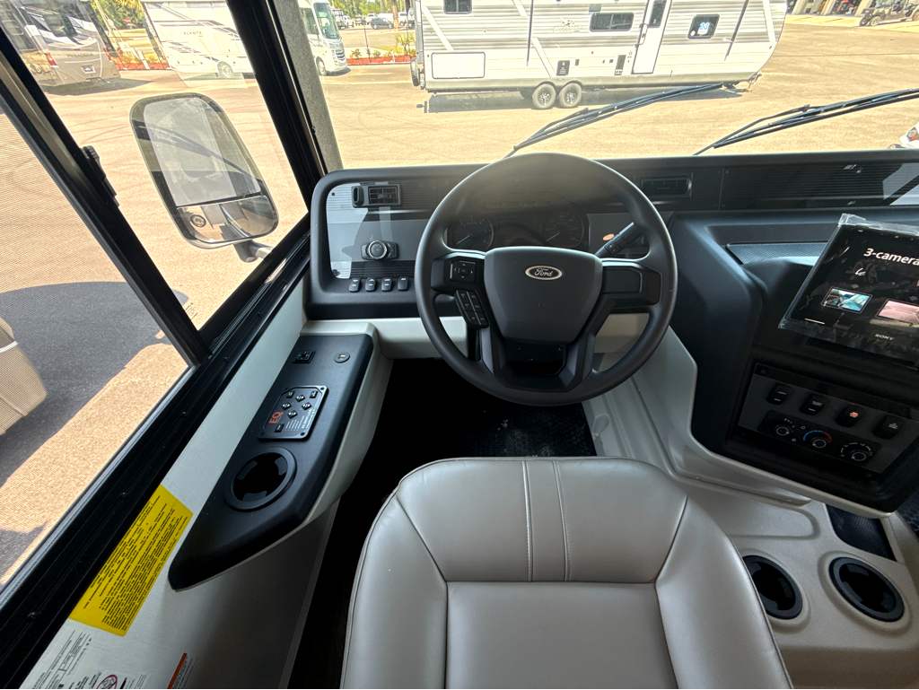 2027 JAYCO PRECEPT 31UL - Image 14