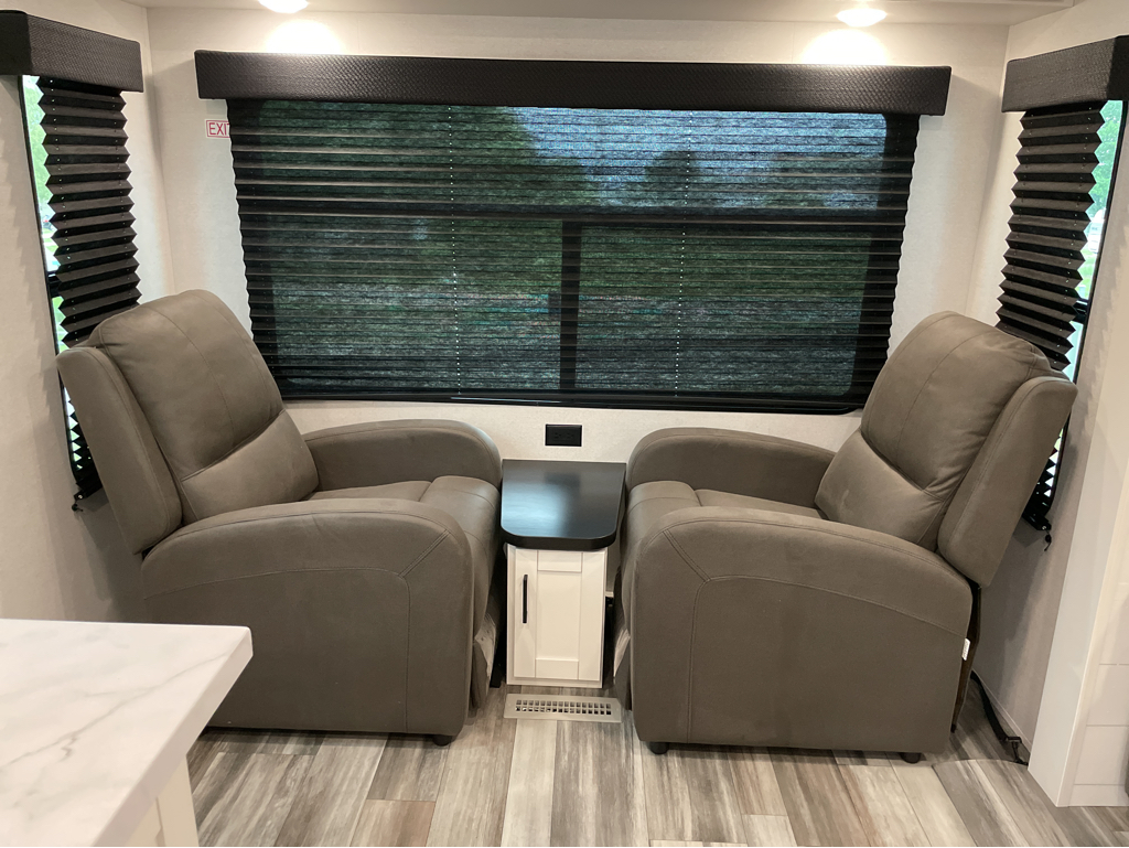 2026 Jayco Jay Flight SLX 262RLS - Image 6